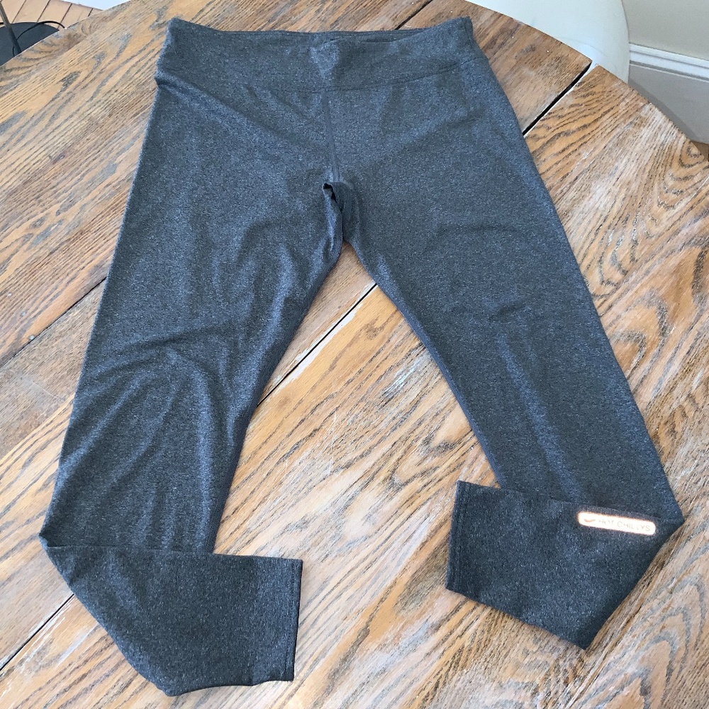 HOT CHILLYS poly spandex dk gray leggings/Nice con